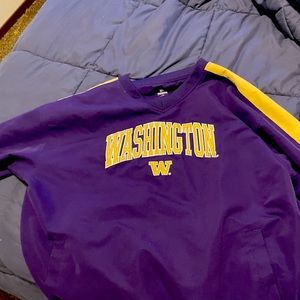 Men’s large long sleeve Washington Huskies windbreaker